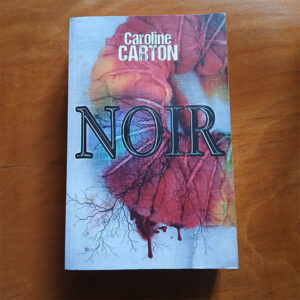 noir, caroline carton, roman metal
